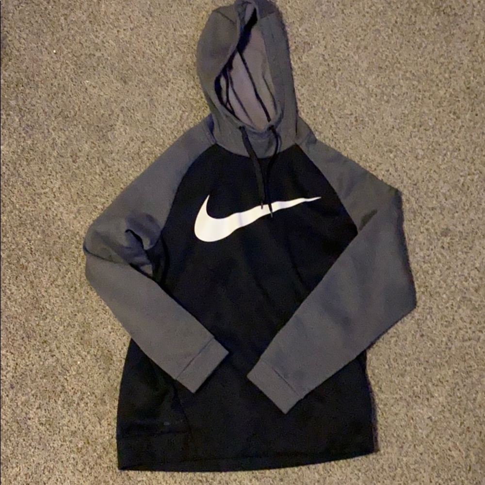 Nike dri fit hoodie